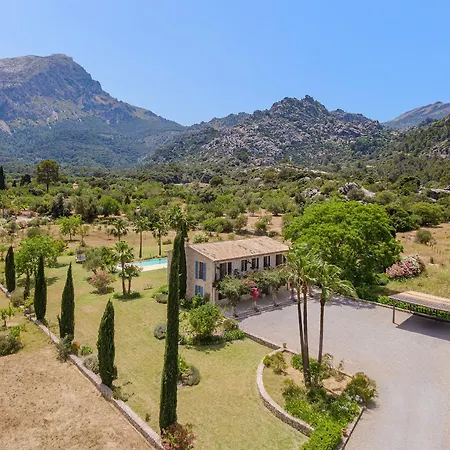 Deluxe Els Gorgs Villa *