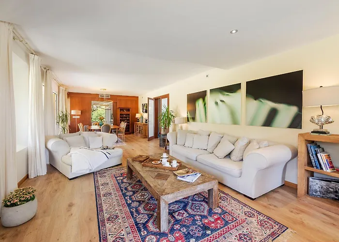 Deluxe Els Gorgs Villa